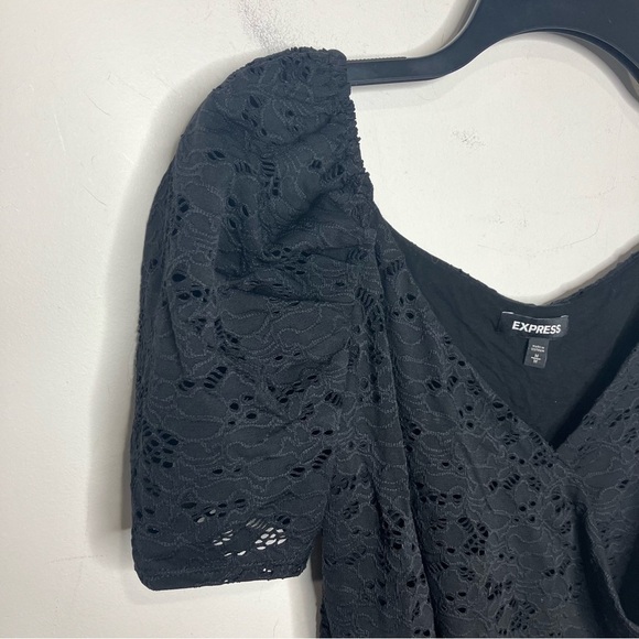 Express lace puffed sleeve bodysuit black size medium - Picture 3 of 7